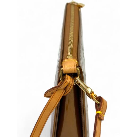 Louis Vuitton 1999 Monogram Vernis Lexington Pochette Handbag - Picture 4 of 10